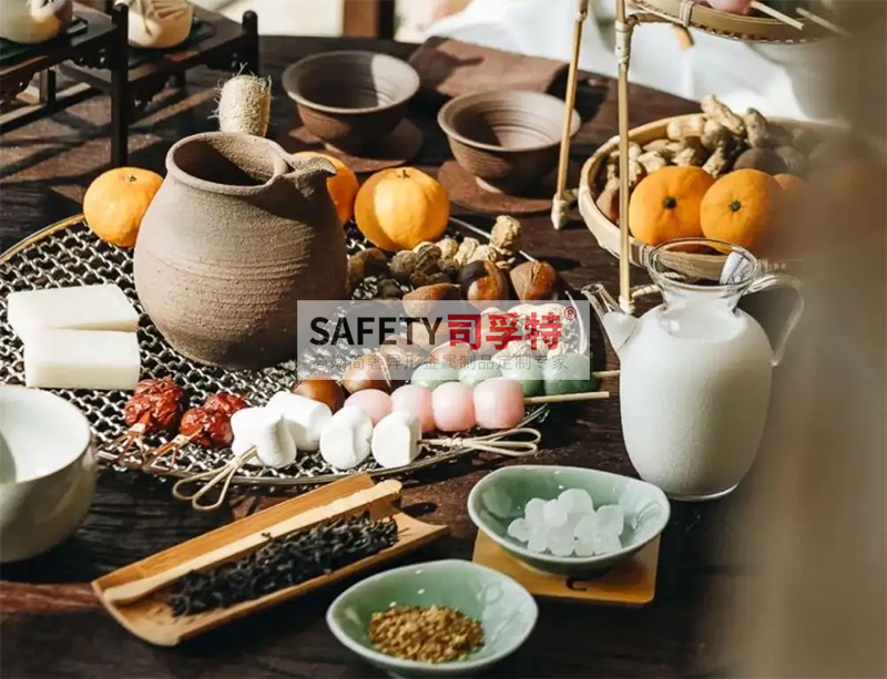 圍爐煮茶驟然爆火，一套好的圍爐茶桌必不可少[司孚特圍爐茶桌,炭火爐](圖2)